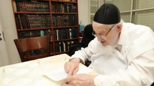 הברכה המפתיעה של מרן הגאון הרב מאיר צבי ברגמן שליט"א לתורמי ערוץ 2000