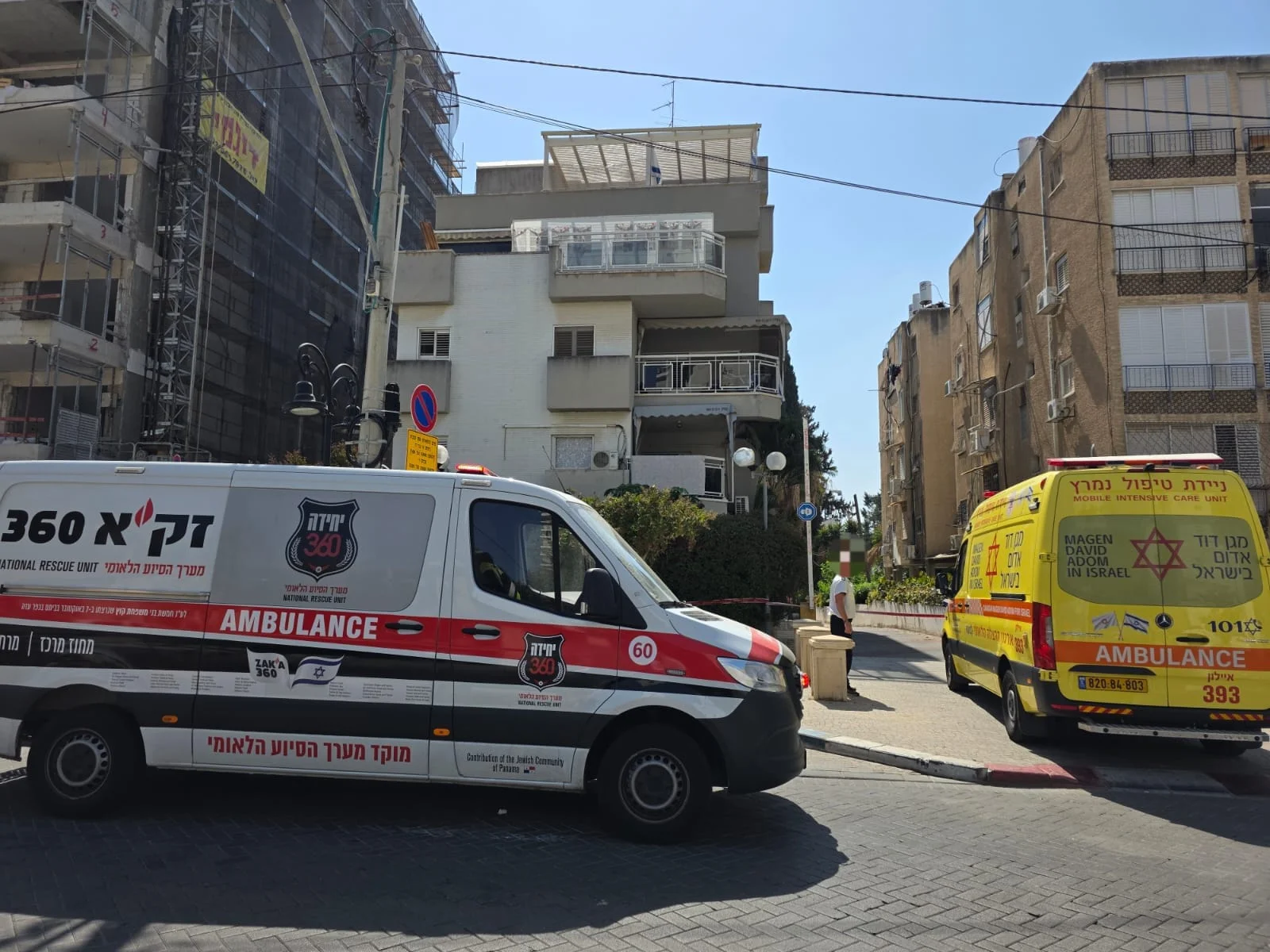 טרגדיה ברחובות: נפל ממרפסת בזמן בניית סוכה ונהרג במקום