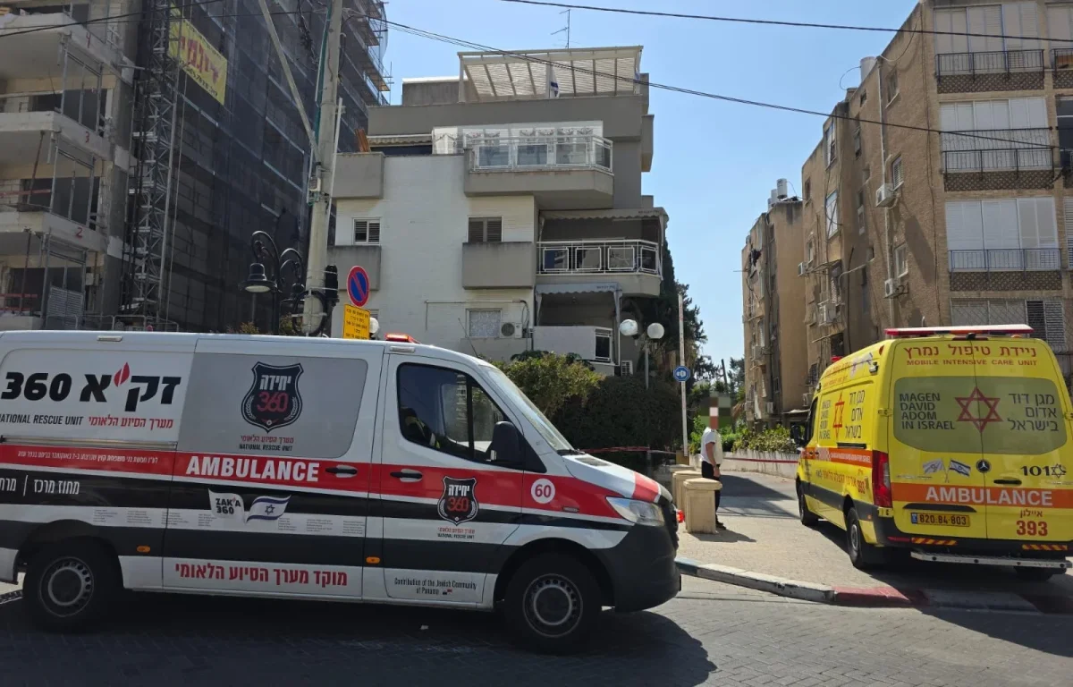 טרגדיה ברחובות: נפל ממרפסת בזמן בניית סוכה ונהרג במקום טרגדיה ברחובות: נפל ממרפסת בזמן בניית סוכה ונהרג במקום