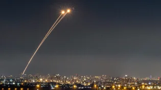 בין ראשון לשני: מערכת ההגנה האווירית יירטה טיל ששוגר מתימן