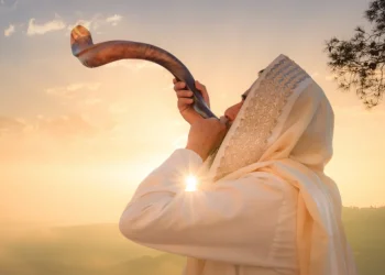 כך תתכוננו נכון לצום: זמני כניסה ויציאה, תחבורה, תפילות ותחזית