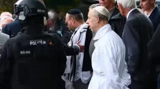 פיגוע קטלני ביום כיפור מחוץ לבית כנסת במנצ'סטר: שני יהודים נרצחו