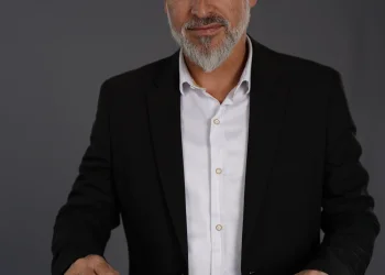 טל סמל: "הרופא אמר: 'הקב"ה התערב בניתוח', אם לא, הילדים שלי כבר היו אומרים קדיש"