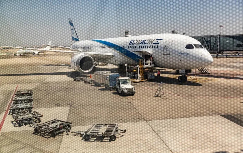 מחדל בבן גוריון: נער בן 13 הצליח לעלות למטוס ללא דרכון ובלי כרטיס טיסה