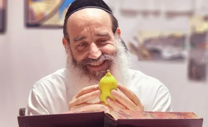 כדי לתפוס שמחה צריך קודם לשחרר: שיעור לחיים מאלוף ג'גלינג עולמי
