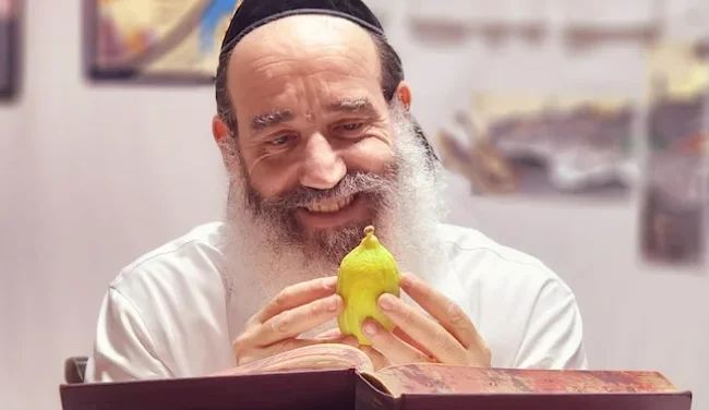 כדי לתפוס שמחה צריך קודם לשחרר: שיעור לחיים מאלוף ג'גלינג עולמי
