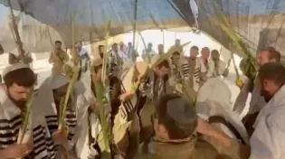 טלית, לולב ונשק: הבוקר של הלוחמים בעזה נראה אחרת לגמרי