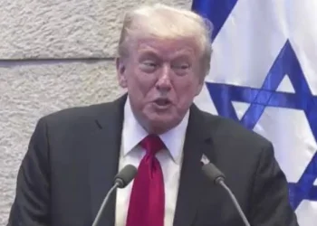 "יום של שחר חדש": טראמפ בכנסת, נתניהו מודה והאומות מוחאות כפיים לשלום