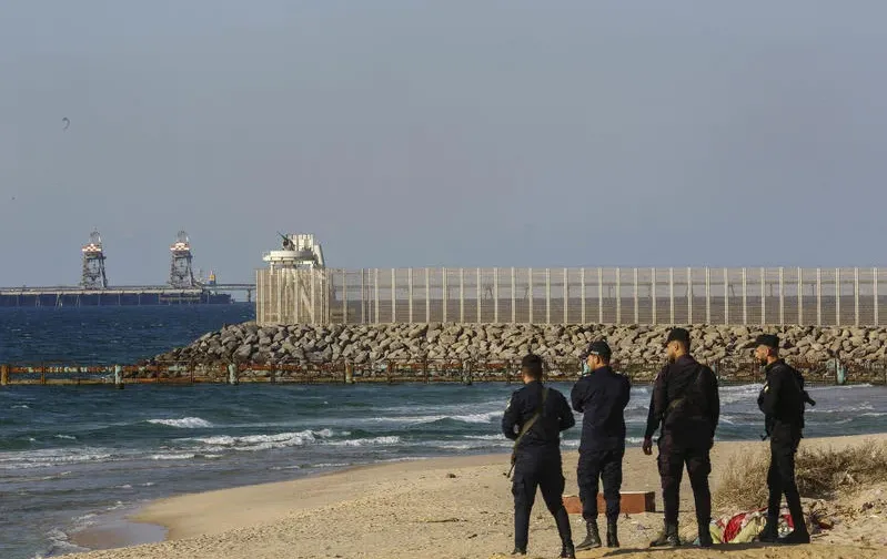 אחרי כמעט שנתיים של סגירה: חוף זיקים ייפתח מחדש לציבור