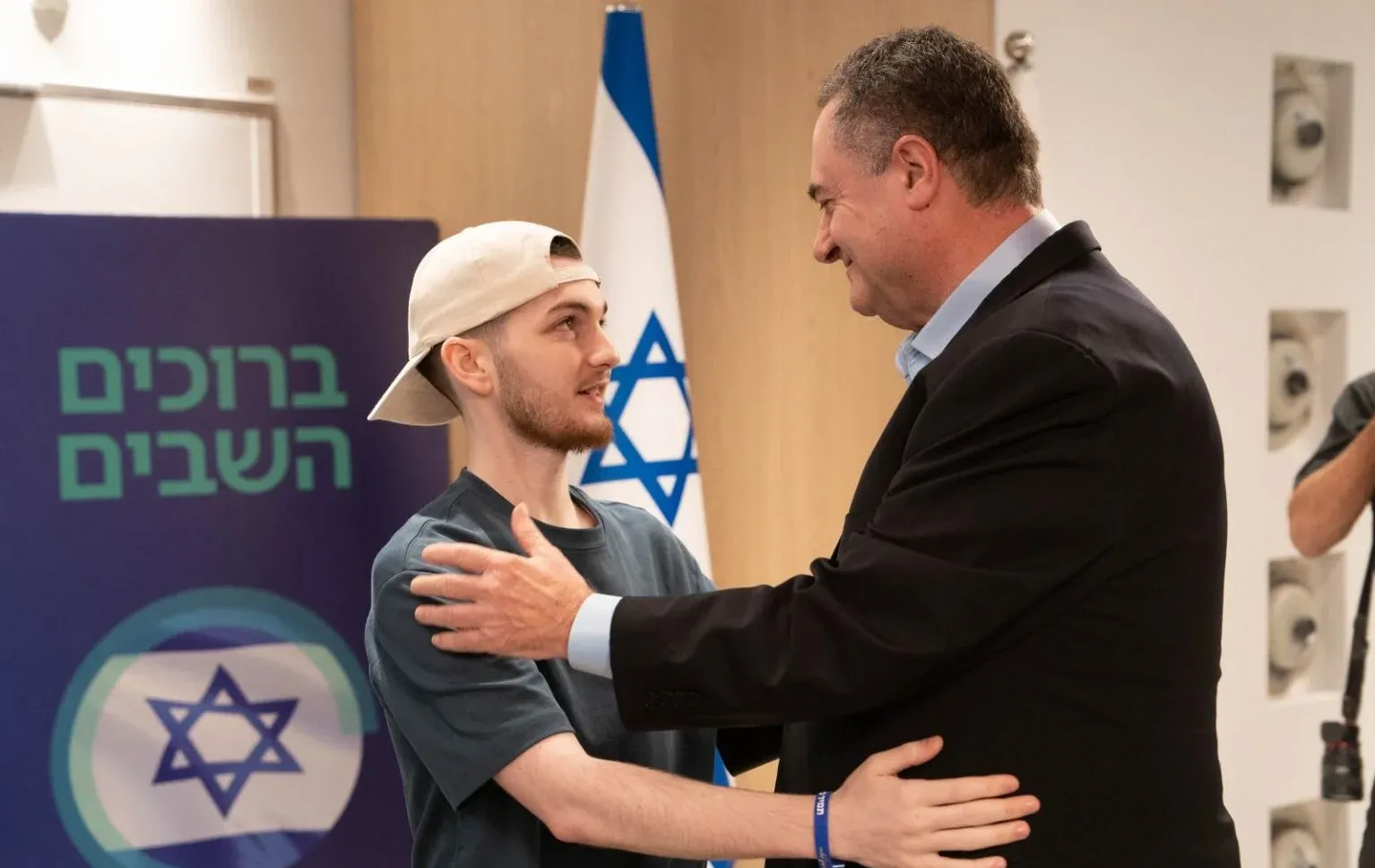 החטוף בר קופרשטיין לשר הביטחון: “אני בידיים של בורא עולם"