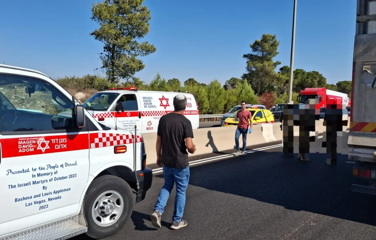 שני הרוגים ועוד שניים במצב קשה לאחר ירי לעבר רכב חולף בכביש 443