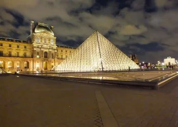 מוזיאון הלובר 