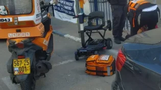 בני ברק: קשישה נפלה מקולנועית, וילדה בת 7 נפלה מגובה בבית הספר