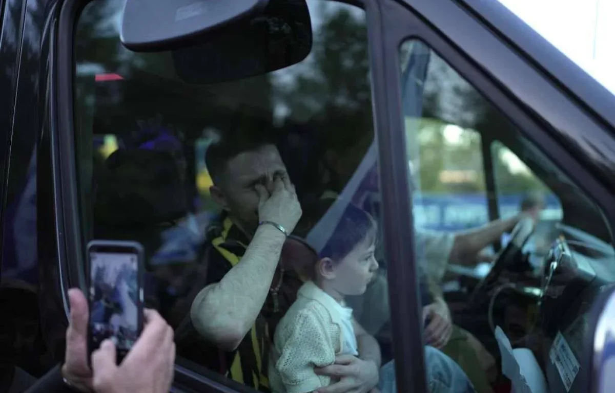 "ברוך מתיר אסורים": עם ישראל חוגג את נס השחרור - השבויים שבו הביתה