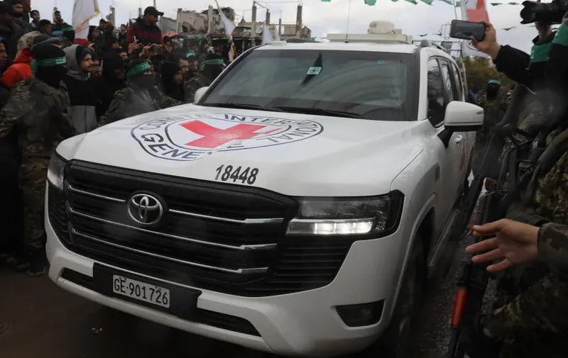 חמאס ימסור שני חטופים חללים לידי ישראל - ההעברה צפויה להתבצע בשעה 21:00