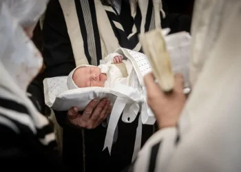 נתינת שם בברית מילה