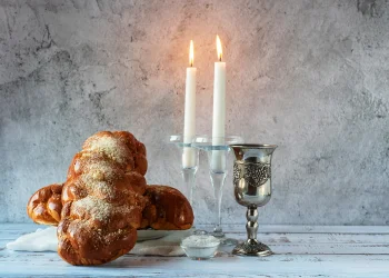 מוריס הרים יד אחת והשינוי הגיע משמיים מוריס הרים יד אחת והשינוי הגיע משמיים