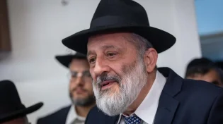 ש"ס יוצאת במתקפה: כל חברי המפלגה יתפטרו מתפקידיהם הקואליציוניים