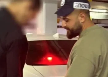 חשד: שדד קשיש בקניון רמת אביב ונעצר עם שלל גניבות מקורבנות נוספים