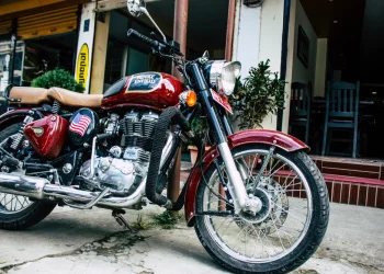 הפריע עם אופנוע באמצע הדרשה ונשאר עד סוף השיעור. ומה שקרה אחר כך? נס