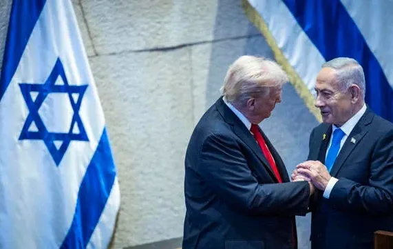 "נמסרו לעולם הערבי": זעם בימין - האם נתניהו ויתר על הריבונות? "נמסרו לעולם הערבי": זעם בימין - האם נתניהו ויתר על הריבונות?