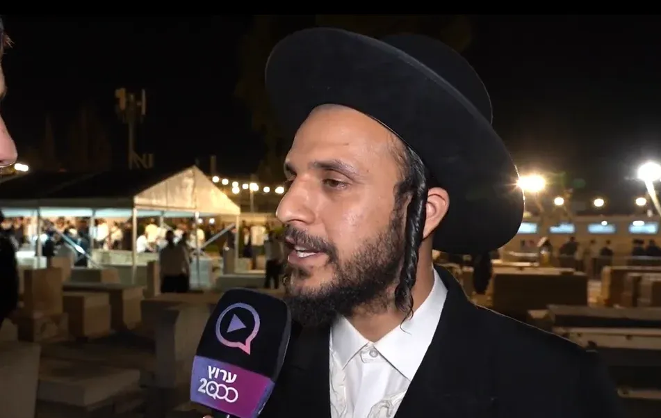 בשידור חי מיוחד מההילולא: ברק ניקסון מספר על הקשר המיוחד למרן הרב עובדיה יוסף זצ"ל בשידור חי מיוחד מההילולא: ברק ניקסון מספר על הקשר המיוחד למרן הרב עובדיה יוסף זצ"ל