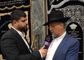 "הוא כמעט לא הצליח ללמוד, אבל לא הפסיק לנסות" | עדות נדירה על הרגעים האחרונים של מרן