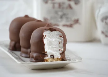 הפתעת החורף: הביסקוויט בקרמבו בריא יותר מהקצפת הפתעת החורף: הביסקוויט בקרמבו בריא יותר מהקצפת