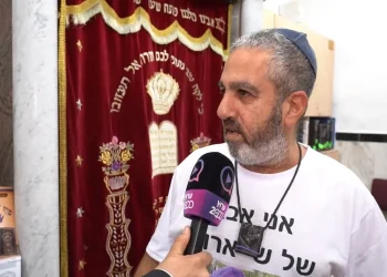 "די לפילוג": האב השכול מתחנן בהילולא של מרן הרב עובדיה יוסף זצ"ל "די לפילוג": האב השכול מתחנן בהילולא של מרן הרב עובדיה יוסף זצ"ל