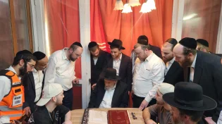 בר קופרשטיין נפגש עם מנהיג עולם התורה: "תודה בזכות התפילות שלכם זכיתי להשתחרר, אם לא התפילות, יכולתי להישאר עדיין שם"