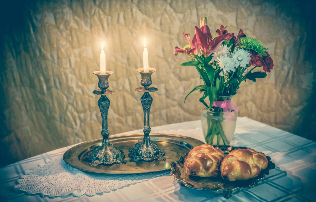 נרות השבת - סגולה לשלום בית