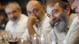 שולחן הניתוחים של שבת: זה מה שאמר האדמו״ר והבריא את האב