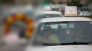בעלי נכשל בטסטים ולא מוכן לחזור ללמוד. האם עליי לעודד אותו?