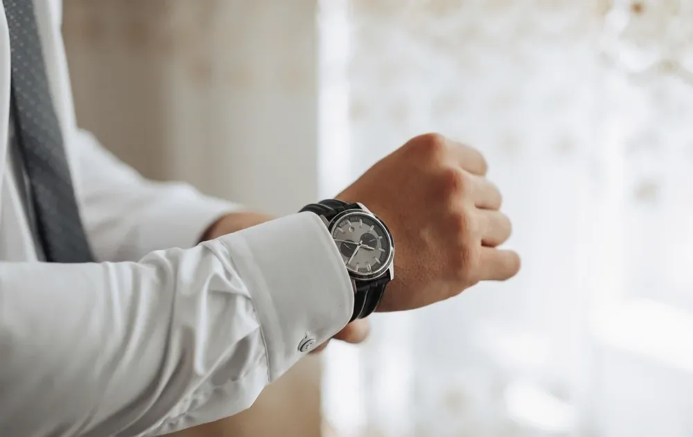 קנה שעון, ואז התברר לו שהוא גנוב. מה עליו לעשות?