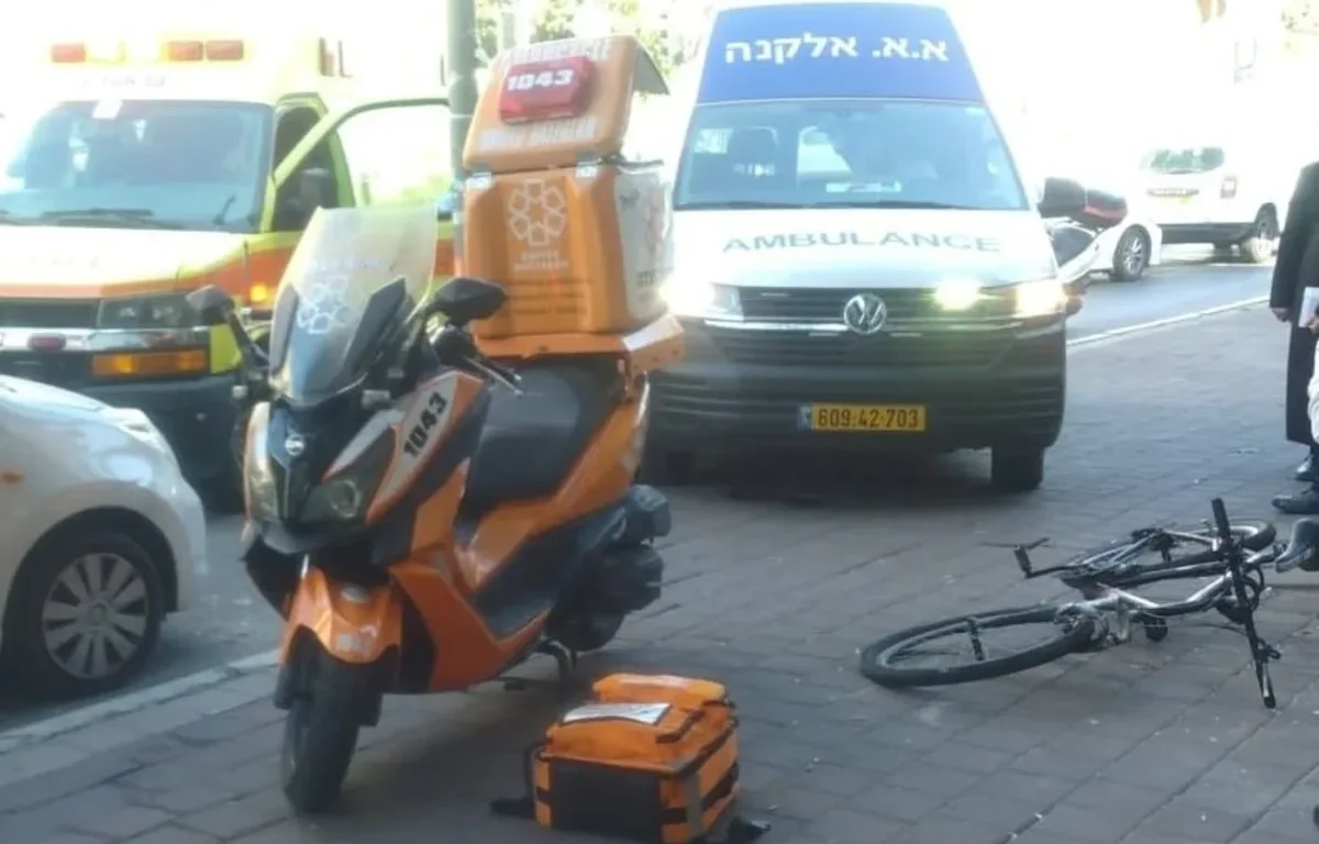 תאונה בבני ברק: ילד בן 10 נפצע בינוני מפגיעת משאית 