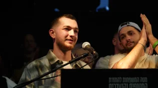 "החלום שלי בשבי היה להניח תפילין עכשיו אני מזמין אתכם לקדש שם שמיים ולהניח גם"