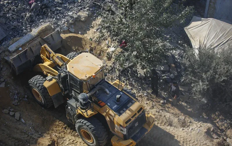 הערב - ישראל נערכת לקבלת שתי גופות חטופים; צה"ל חידש את התקיפות