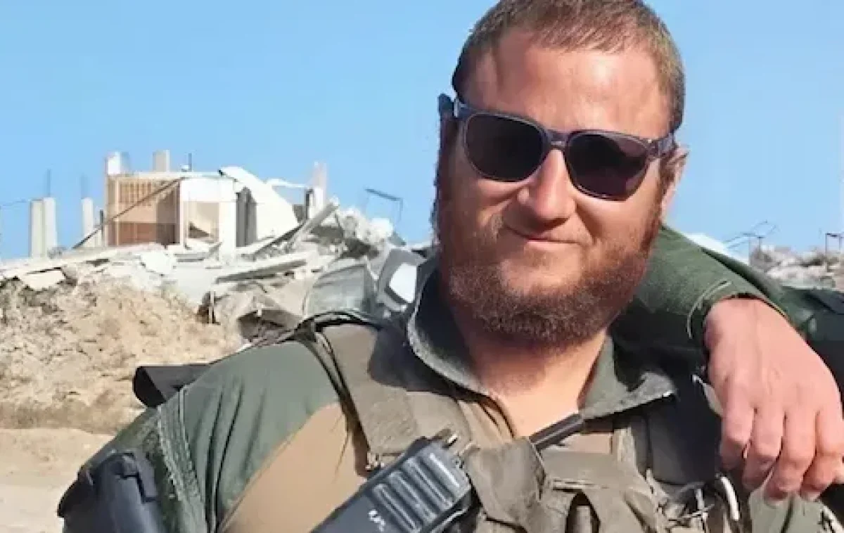 "קניתי את הבשר שאתה אוהב - עכשיו תישב איתנו רק בלב": 5 יתומים נפרדו מהלוחם שנהרג ברפיח "קניתי את הבשר שאתה אוהב - עכשיו תישב איתנו רק בלב": 5 יתומים נפרדו מהלוחם שנהרג ברפיח