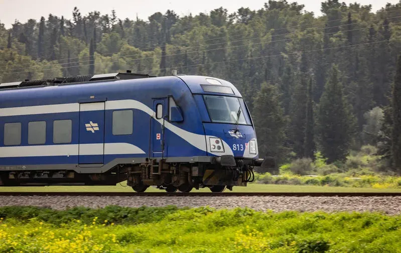 "עצרת המיליון" - רכבת ישראל מאיימת לא לפעול