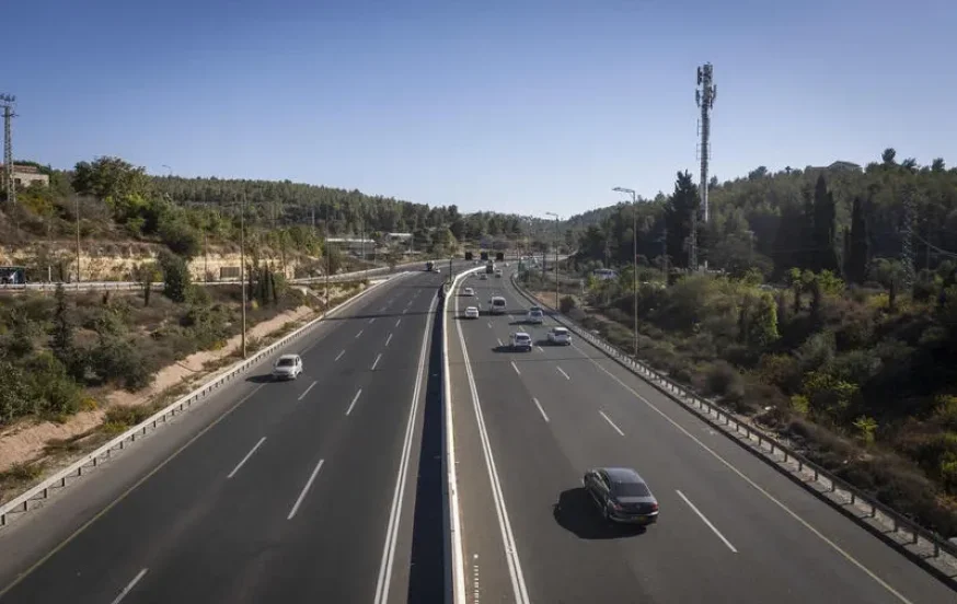 כביש 1 למזרח ממוצא נחסם כביש 1 למזרח ממוצא נחסם