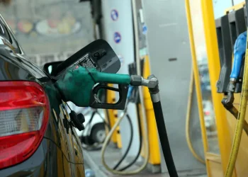 נהגים תתכוננו: החל ממוצ"ש מחירי הדלק יורדים