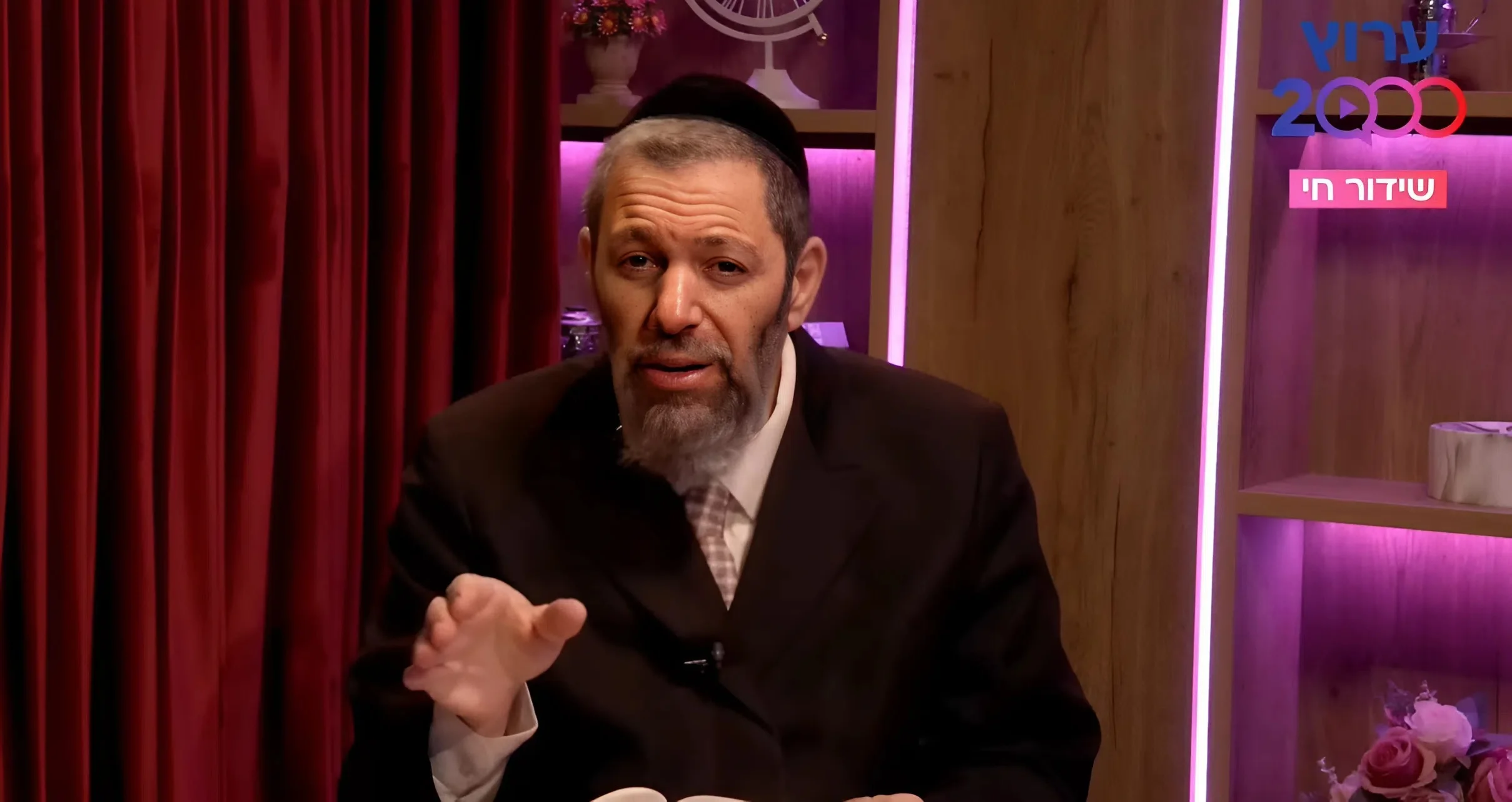 הרב עמנואל מזרחי מדגים איך עושים תיקון שפותח חסימות