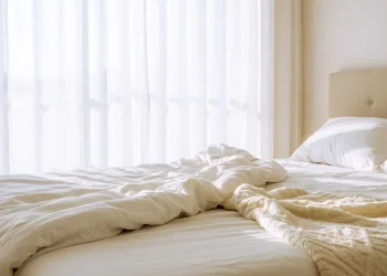 תשאלו כל אחד שמתעורר עם גב תפוס או צוואר נוקשה &ndash; שינה לא טובה יכולה לקלקל את כל היום שאחריה