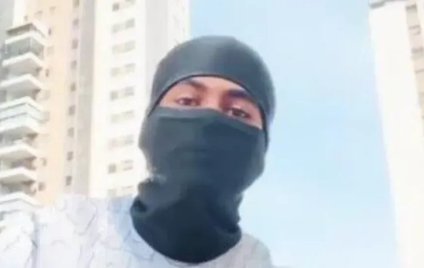 סיכול פיגוע דרמטי בלב רמלה - כך אותר החשוד דרך השידור החי סיכול פיגוע דרמטי בלב רמלה - כך אותר החשוד דרך השידור החי
