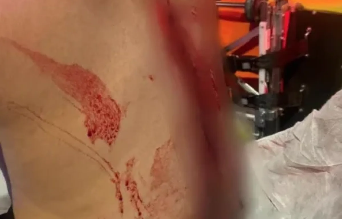 ארבעה נעצרו בחולון בחשד לשוד אלים של שליח מזון ארבעה נעצרו בחולון בחשד לשוד אלים של שליח מזון