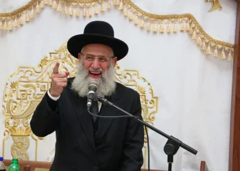 הגאון רבי ראובן אלבז שליט"א 