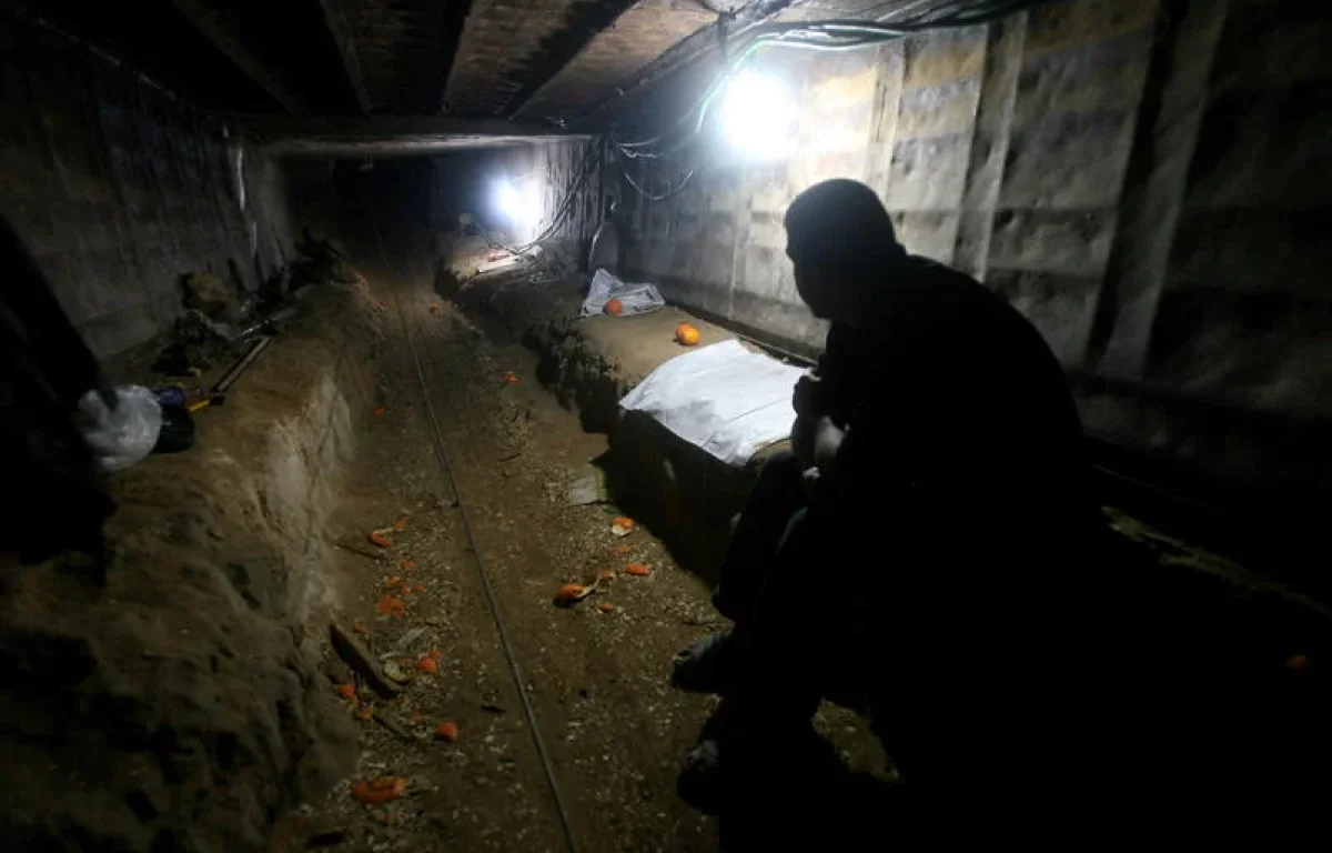 הכדור בידיים שלהם? הסיבה שישראל לא מפציצה את המנהרות