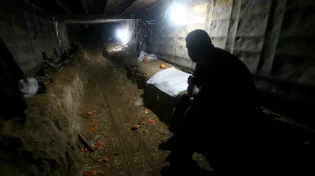 הכדור בידיים שלהם? הסיבה שישראל לא מפציצה את המנהרות