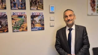 ערוץ 2000 משתתף בצער: תנחומים לח"כ הרב משה אבוטבול על פטירת אמו הצדקנית