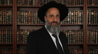 על איזו שתייה לברך קודם? ההלכות שאתם חייבים להכיר | הרב יניב עזיז שליט"א